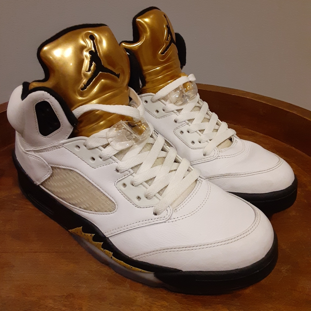 Nike Air Jordan 5 Retro Olympic "Gold Coin" (2016)